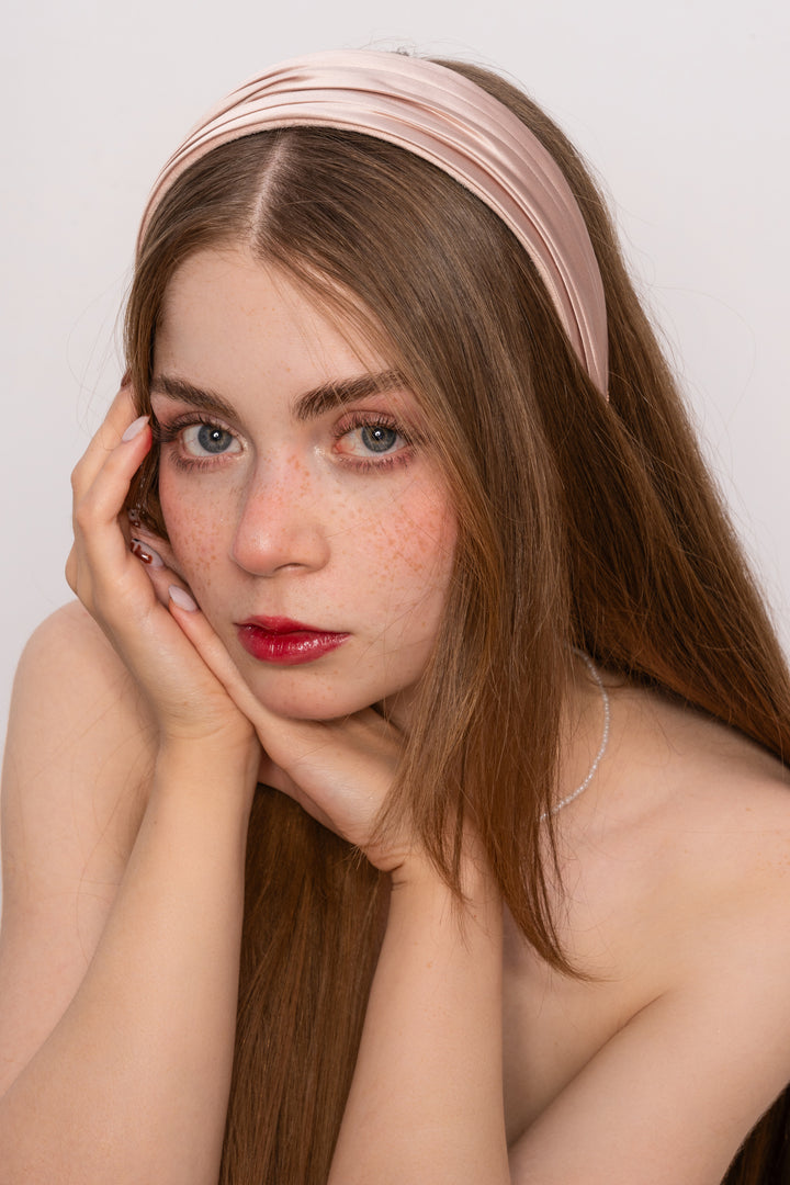 Grace Satin Haarreif in Bordeaux