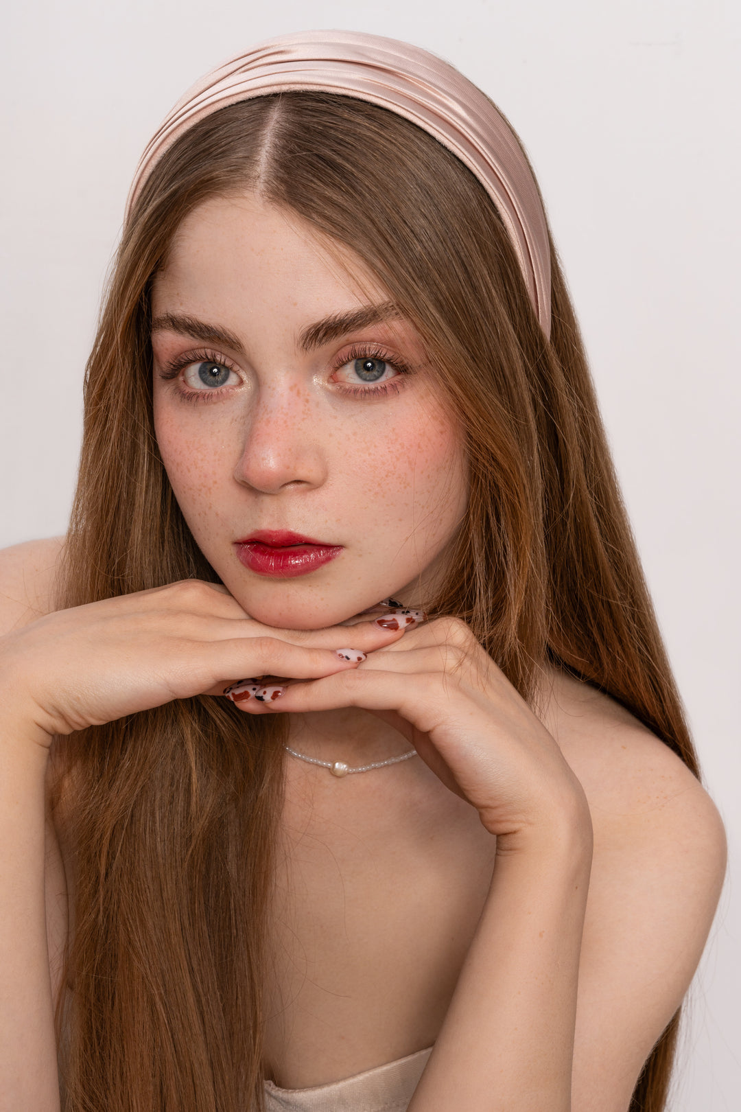 Grace Satin Haarreif in Bordeaux