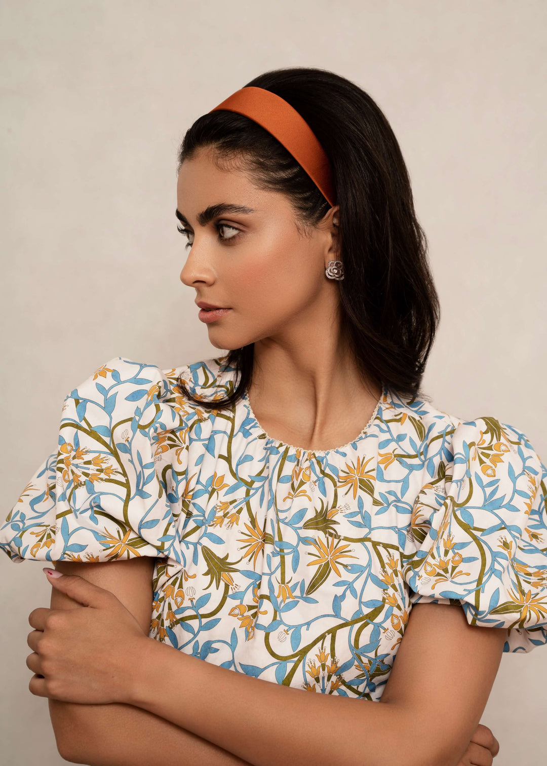 Emma slim satin headband, minimalist everyday style, Luvertta