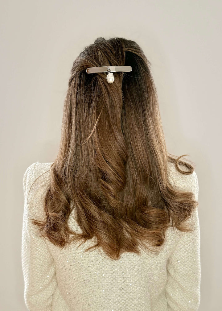 Pearl-set hair barrette clip in 18K gold plate, hypoallergenic and waterproof, Luvertta