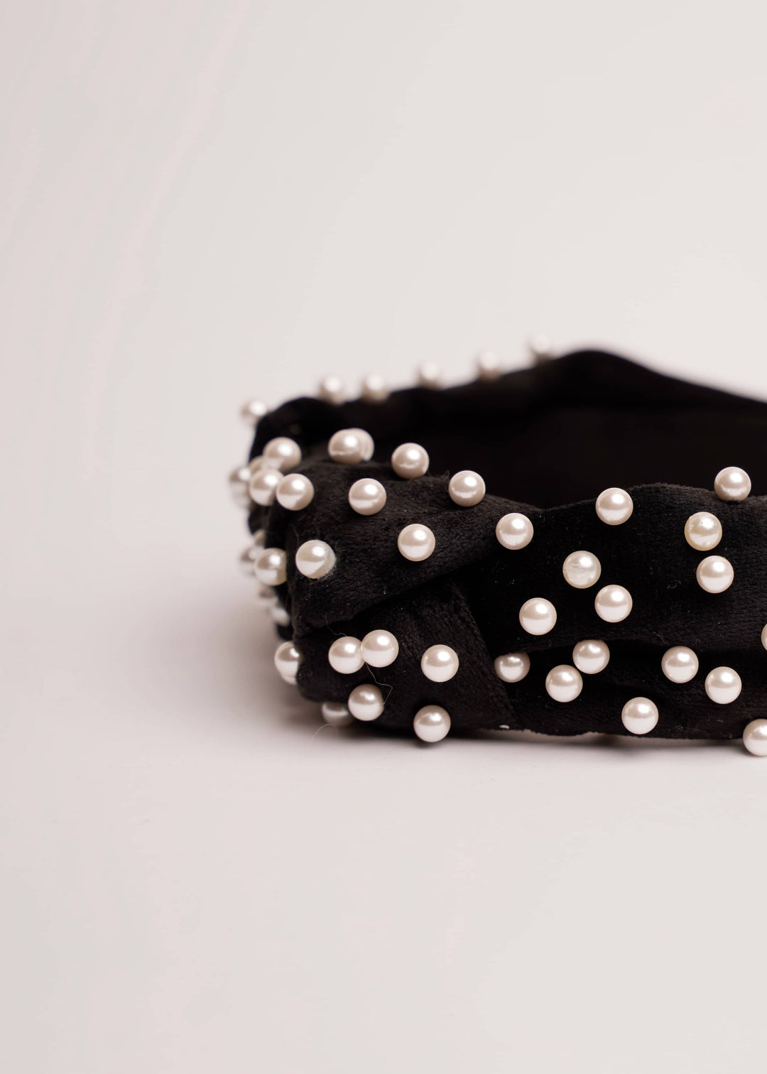 Megan pearl headband in velvet, handmade, Luvertta