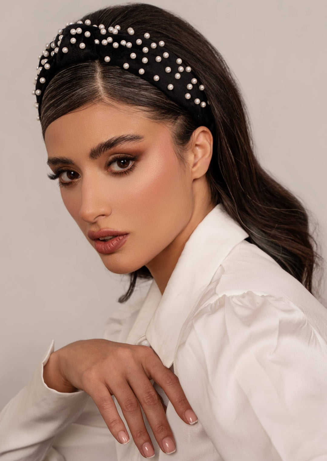 Megan pearl headband in velvet, handmade, Luvertta