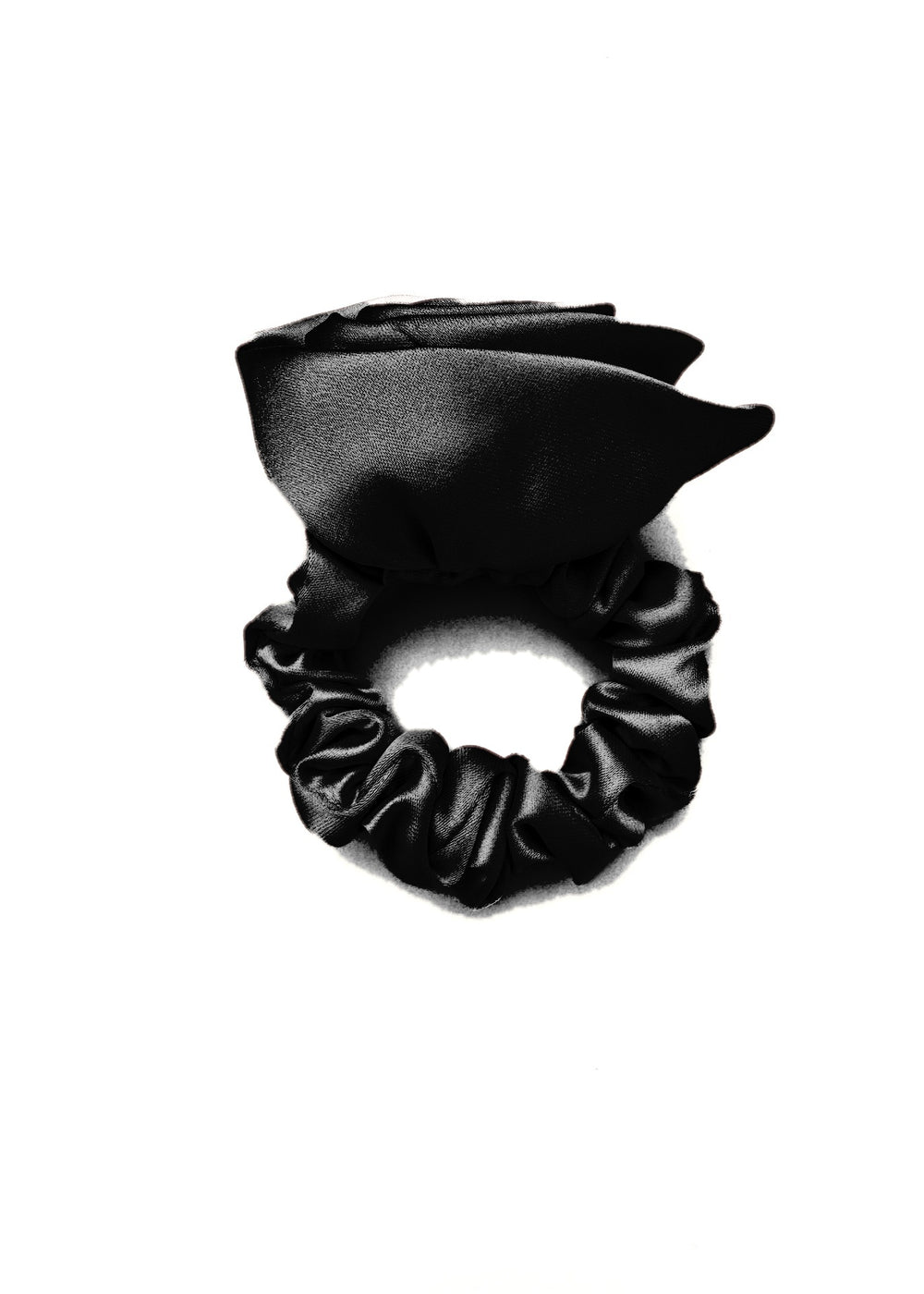 Pastel pink rose-shaped satin scrunchie, Luvertta